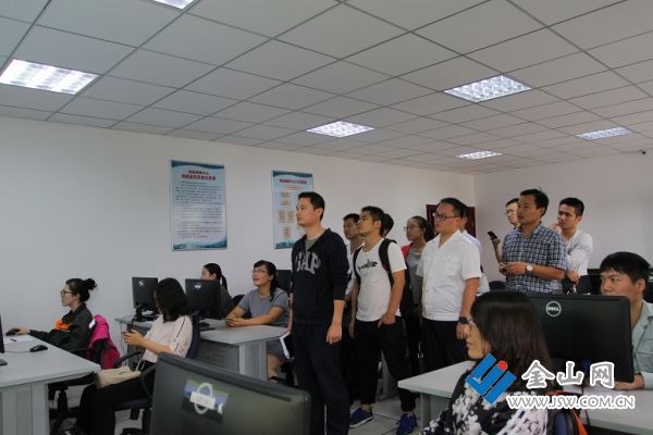 20170929交通系統(tǒng)青年人才論壇（第三期）參觀公交場站 1