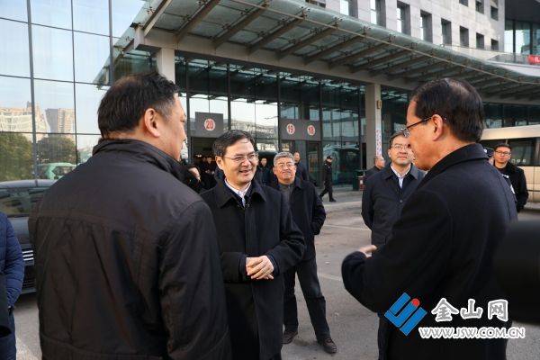 20180208惠書記視察鎮(zhèn)江汽車客運(yùn)站2