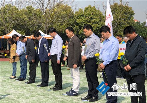 608251235852183245副本_副本