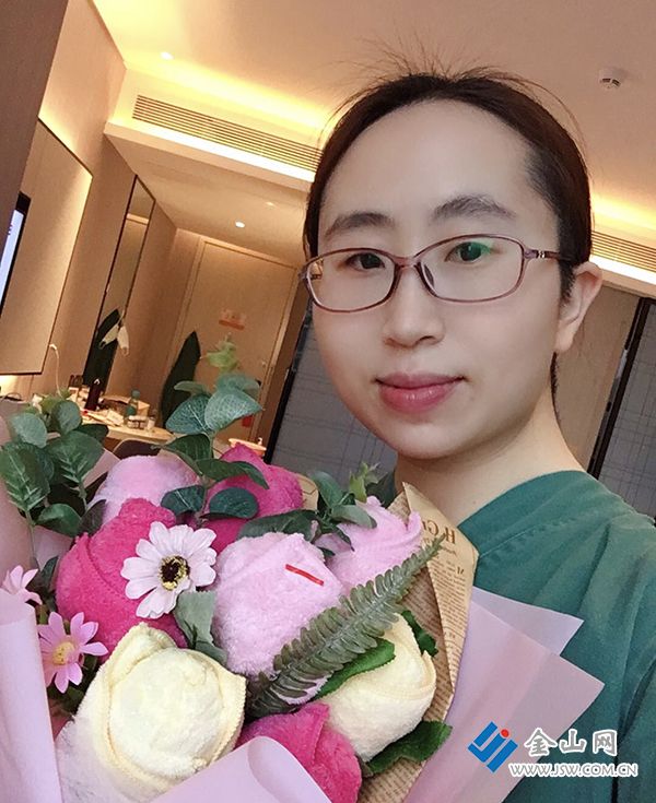 51、张菲菲