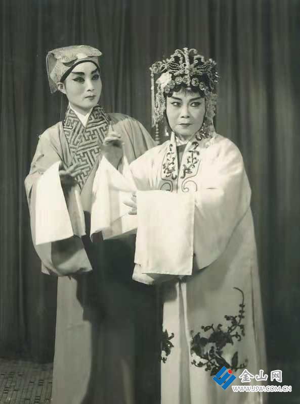 扬剧界痛失大师筱荣贵