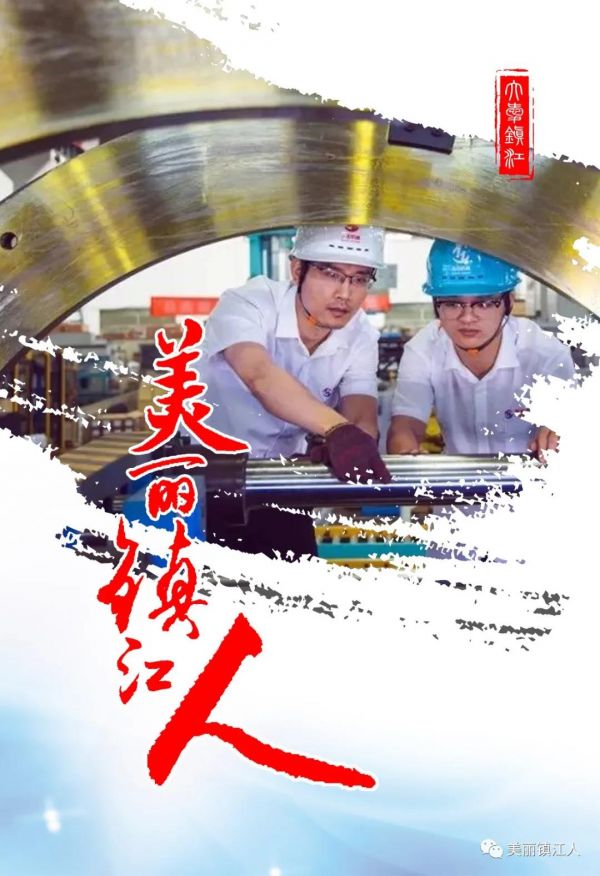张达鑫（左）