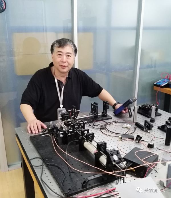 光学专家爱上镇江这块创新创业的热土