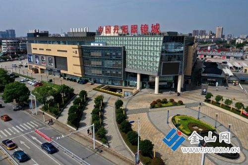 丹阳开发区前艾,胡桥,河阳片区新建高标准农田里的农作物长势喜人