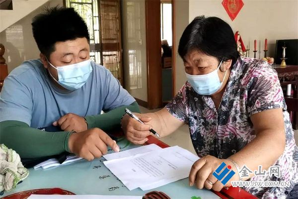扬中利民村：敲门行动共筑防疫墙，守护美好家园