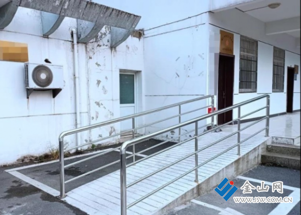 乡镇窗口单位台阶拦路检察机关助力修起31条无障碍通道