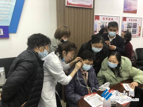 9C56FFAAA4C41FA7061A0EC97EE6ABE8