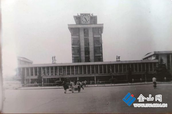 bcdb1eb4-7f6e-47ca-9d86-930cda0b5242