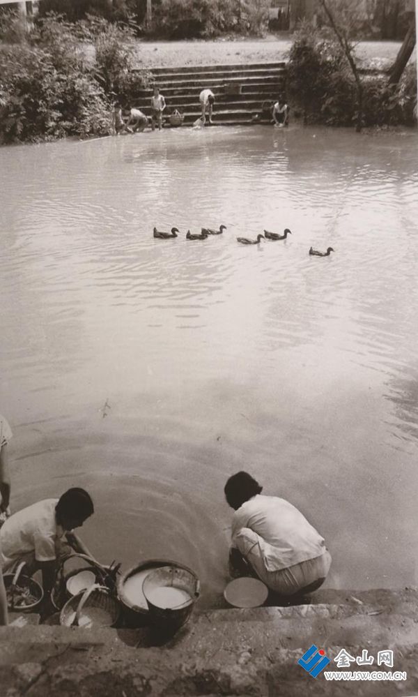 037b2ed5-15c2-4506-9d28-dcf909ddca8f