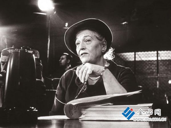 c32ad2c0-685a-40d1-8e0a-f965c8cfd0fb