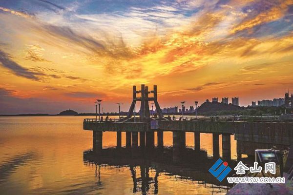 ec110404-0d92-4baa-92c3-078ba11aa72f