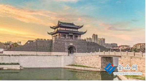 古運(yùn)河畔丹陽縣門樓(云陽樓)