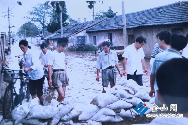1-上世纪90年度初的新河西岸