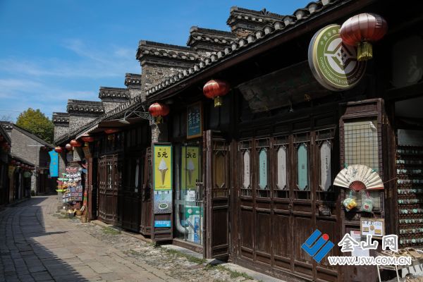 2022年8月西津渡小码头街110号附近建筑