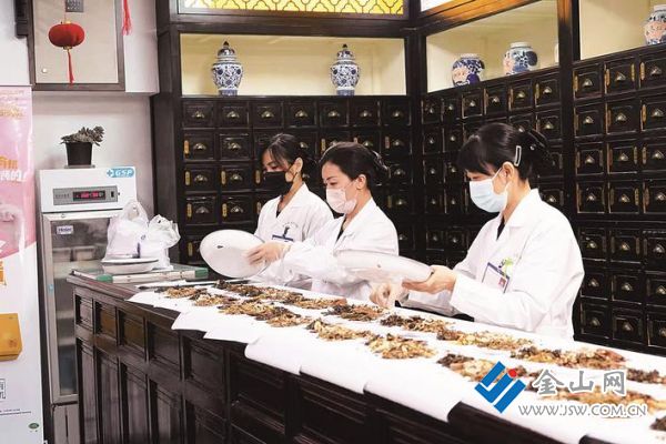 現(xiàn)場(chǎng)配制中藥材