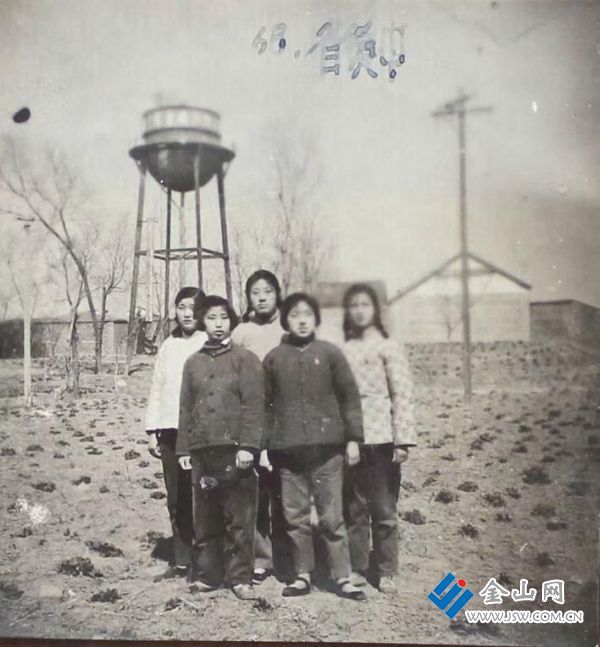 262f4bb4-81c0-4278-9d70-915207787b3a