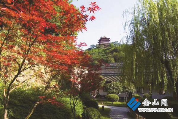 秋天的蒜山游園與云臺(tái)閣 圖：張崢嶸 提供