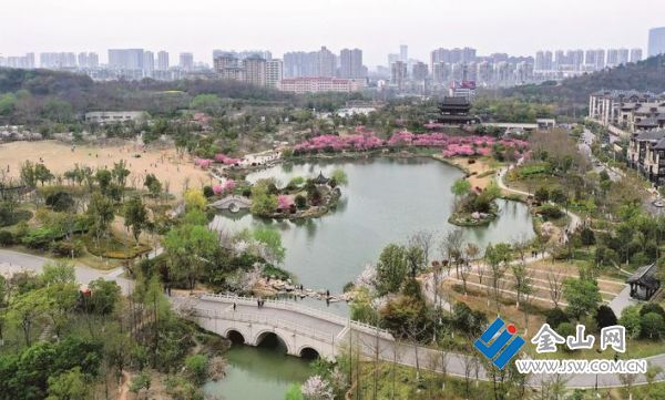 1319eed5-bafb-4fa5-af7e-3fa014e85baa