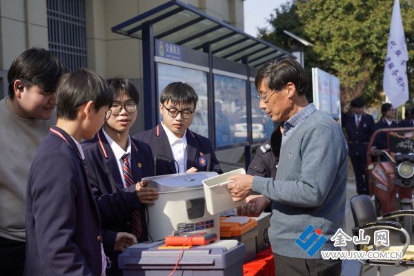 72eecef2f8614a9ebbf6b429a4859c41