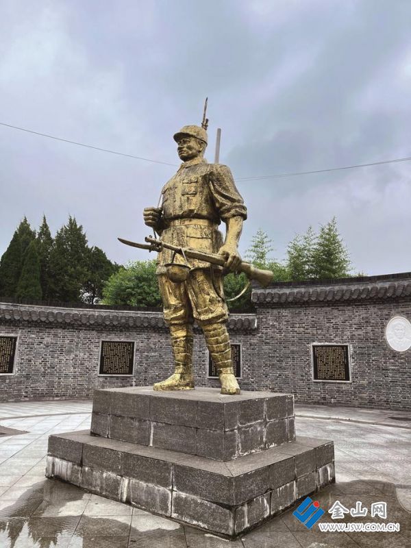 新四軍烈士塑像