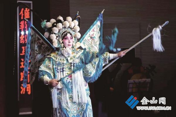 張克勤送戲進校園 受訪者 提供