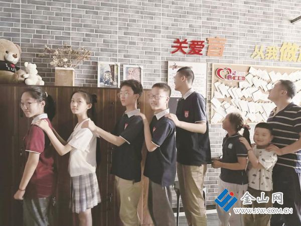 28f65fa1-5470-480c-b914-18c837591f1c