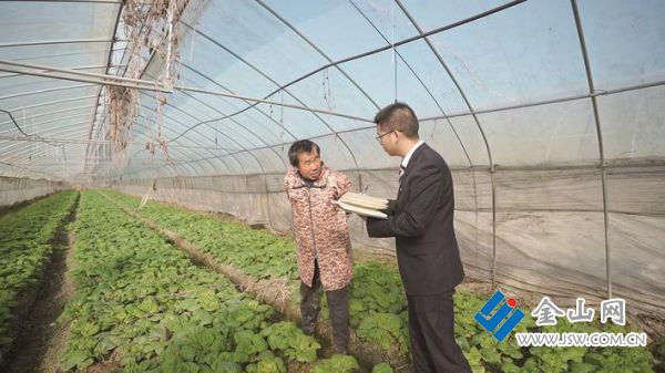 8c18c830-29c3-4dae-9b5b-84049ddf8cc5