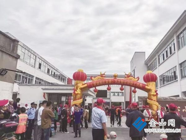 慶典節(jié)目在黃墟中心小學(xué)舉行 圖：盧宏慧 提供