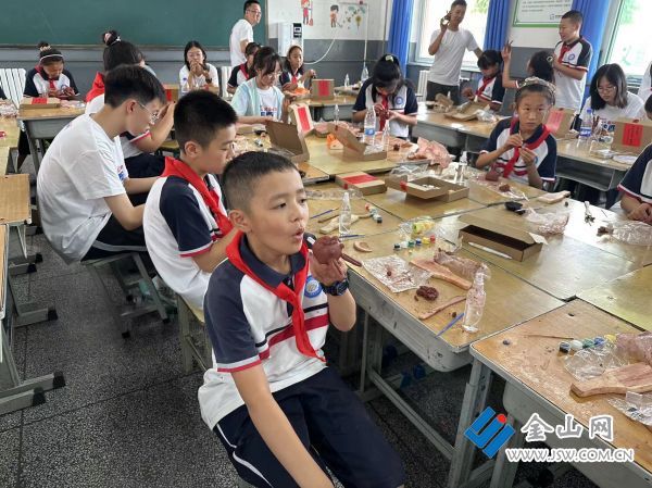 6b5d0bb8a2f2a4eccfba837c29ecbd3