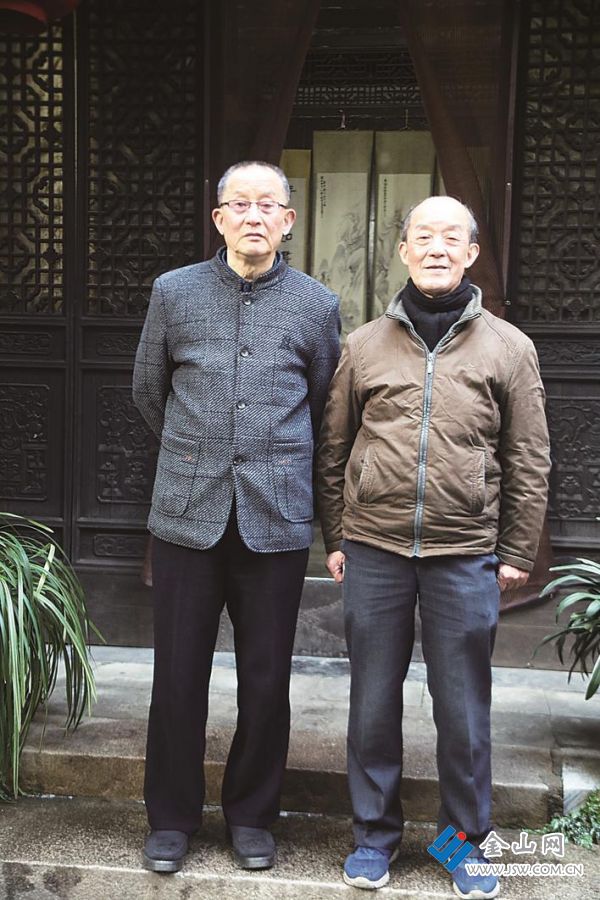 張松本(右)與張松祥