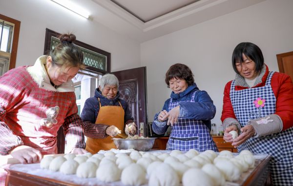 浓浓年味在边城 (1)