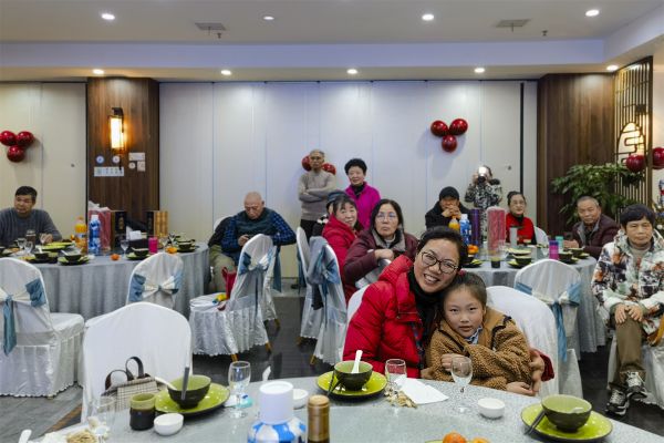 《浓浓祖孙情1》2024-01-19，摄于镇江穗丰大酒店,朱武江拍摄