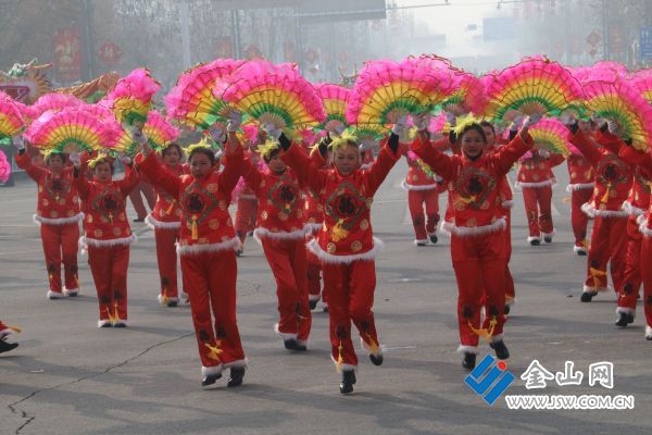 昌吉社火表演+宋文蛟+13319000175+自治区交通执法局