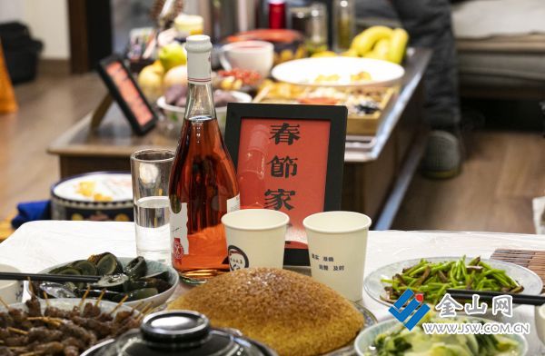 《幸福温馨除夕夜》组图 (3)