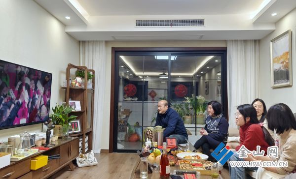 《幸福温馨除夕夜》组图 (6)