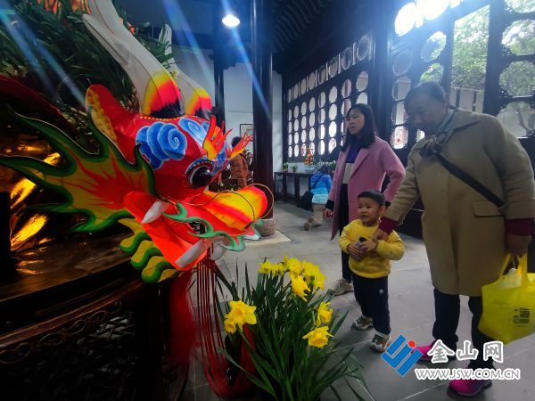 镇江；古城龙年闹新春，ㆍ诸培培，。手机18020481517.JP.2，