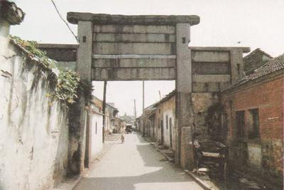 明朝為表彰姜寶在丹陽老西門大街建的正儀坊