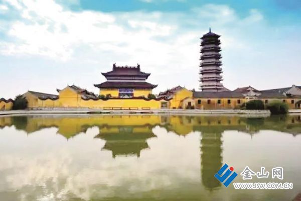 皇塘白龍?zhí)涟埶? /></p>
<p style=