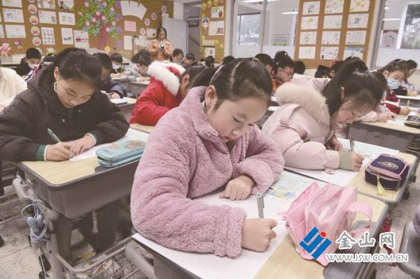 第36屆“增華閣”閱讀寫(xiě)作大賽現(xiàn)場(chǎng)