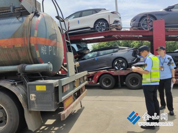 守護平安當“夏” 交通執法夏季道路專項行動持續升溫2