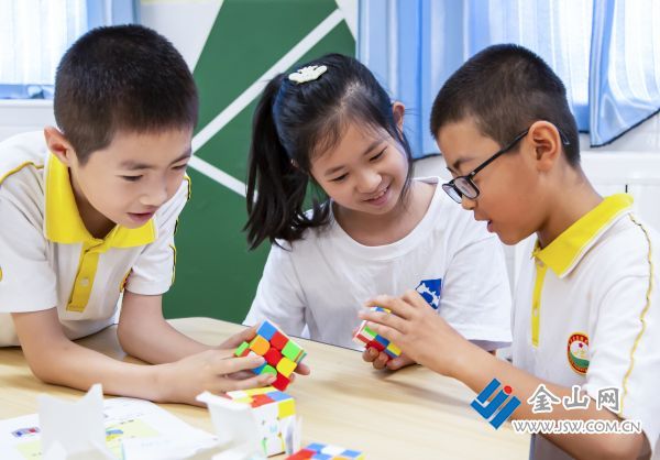 3459e9c9c18a609b289f7ba3d79af65