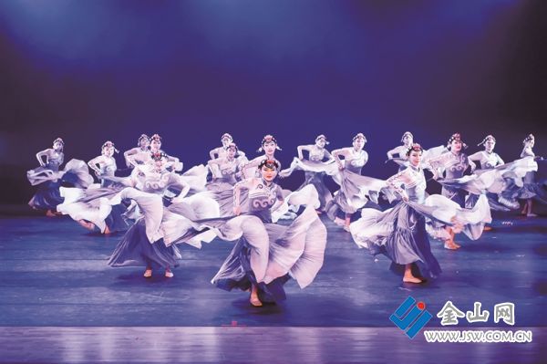扬中市彝族群舞《云水伊人》斩获省级荣誉79_s