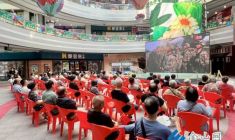 焦山社區(qū)組織觀看紀(jì)念中國人民抗日戰(zhàn)爭暨世界反法西斯戰(zhàn)爭勝利80周年大會直播