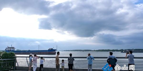 賞江景 觀夕陽(yáng)