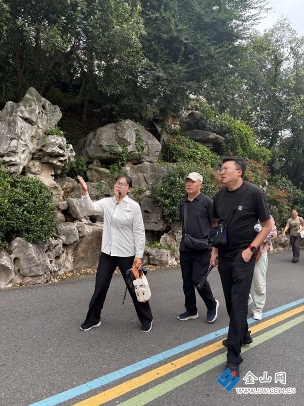 連續8年堅守崗位，她用微笑“點亮”茅山風景2