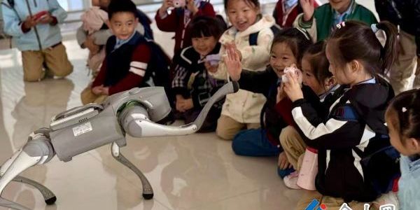 科技啟蒙潤童心 趣味探秘機器狗