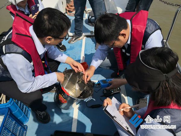 66714e46e4b0b33ef2a9ee47