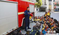 “消防藍”進校園筑牢校園安全防線