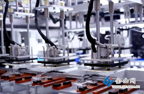 011e35b32bd823a317303d4318d5221df9