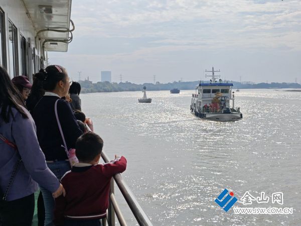 DCCABD07C94DC4DA5DD2AD12B3D6E22E